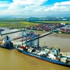 Vietnam posts 764 million USD in trade surplus in 7 months