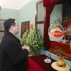 NA Chairman offers incense in tribute to late President Ho Chi Minh