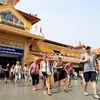 Vietnamese localities see surges in tourist numbers during five-day holidays