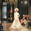 Vietnamese designer’s fashion show impresses audience in Venice