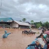 Laos continues to searching for Vietnamese driver missing in landslide