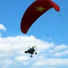 Powered paragliders set Vietnam’s record