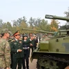 Vietnam, China step up cooperation in military scientific research