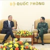 Defence Minister receives French Ambassador to Vietnam