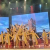 Vietnam-UK ties shine at friendship dance festival