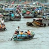 Floating market: An art of living in Mekong delta
