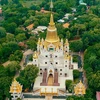 Buu Long - One of the most beautiful Buddhist pagodas in the world