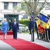 Romanian PM welcomes Vietnamese gov't leader