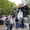 Turistas extranjeros visitan Hanoi (Fuente: VNA)