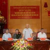  Líder partidista vietnamita mantiene contacto con electores de base