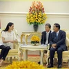 Premier cambodiano apoya película de Angelina Jolie sobre Khmer Rojo