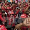 Tailandia libera a líderes de “camisas rojas”