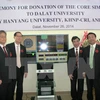 Instituto sudcoreano entrega equipamientos científicos a universidad vietnamita