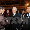 Líderes se reúnen con diputados de Hanoi de distintas generaciones