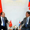 Primer ministro vietnamita mantiene amplio programa de encuentros en Rusia