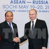 Premier vietnamita dialoga con presidente ruso en ciudad de Sochi