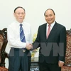 Premier de Vietnam valora proyecto chino de producción de paneles solares