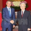 Altos dirigentes vietnamitas reciben a primer ministro rumano