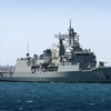 Buque de Armada australiana atraca en puerto de Cam Ranh