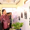 Exposición fotográfica sobre actividades diplomáticas de Ho Chi Minh