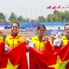 [Foto] Equipo femenino de remo entrega primera medalla de oro a Vietnam en ASIAD 2018