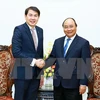 El primer ministro de Vietnam, Nguyen Xuan Phuc, y el presidente y director general de CapitaLand, Lim Ming Yan