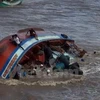 Premier vietnamita insta a intensificar labores de rescate tras naufragio en Bac Lieu