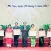Honran a personas con aportes relevantes al desarrollo de literatura y artes de Vietnam