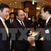Premier de Vietnam se reúne con ejecutivos de empresas japonesas de tecnología informática