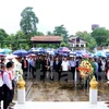Vietnamitas en Laos rinden homenaje a héroes y mártires 
