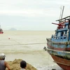 Rescatan a 10 pescadores vietnamitas accidentados en el mar nacional