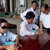 Japón respalda enseñanza informática a ciegos en Vietnam 
