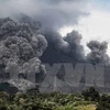 Volcán Sinabung de Indonesia vuelve a entrar en erupción