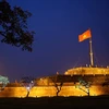 Iluminan Torre de Bandera en patrimonio cultural vietnamita
