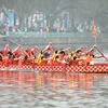 Reportan nutrida participación en regata tradicional de barcos de dragón en Hanoi 
