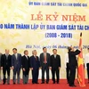 Premier de Vietnam insta a mejorar labor consultiva de situación financiera