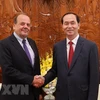 Presidente de Vietnam destaca contribución del embajador chileno al impulso de nexos bilaterales