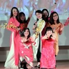 Estudiantes vietnamitas en Beijing celebran gala artística tradicional