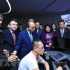 Premier vietnamita continúa actividades en Singapur 