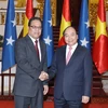 Premier de Vietnam exhorta a impulsar nexos comerciales e inversionistas con Micronesia 