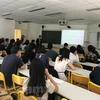 Vietnamitas en Francia intercambian experiencias sobre desarrollo financiero – bancario