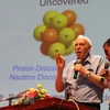 Titular de Nobel de Física estadounidense dialoga con estudiantes vietnamitas 