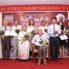 Entregan premios del concurso "Por el amor a Hanoi" 