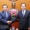 Presidente del Frente laosiano de Construcción Nacional visita Vietnam