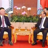 Premier vietnamita recibe al presidente ejecutivo del Foro Económico Mundial 