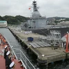 Barco de Armada Popular de Vietnam visita Japón