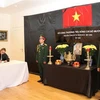 Embajadas de Vietnam en exterior efectúan honras fúnebres por Do Muoi, exsecretario general del Partido Comunista 