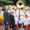  Máximo dirigente político de Vietnam recibe a presidente cubano 