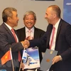  Aerolíneas vietnamita e israelí estrechan cooperación bilateral