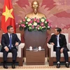 Vicepresidente del Parlamento de Vietnam recibe a secretario del Partido Nur Otan de Kazajistán